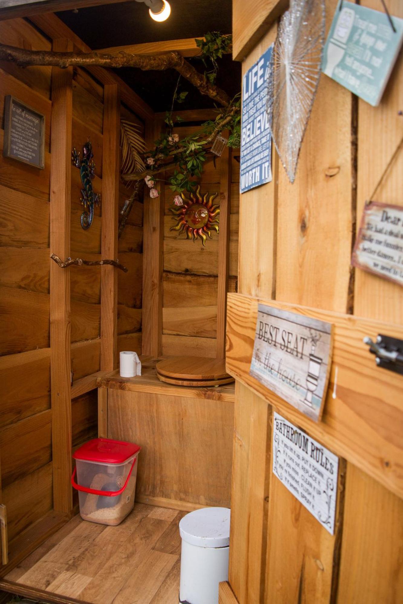 The Follies Glamping Hotel Maidstone Buitenkant foto