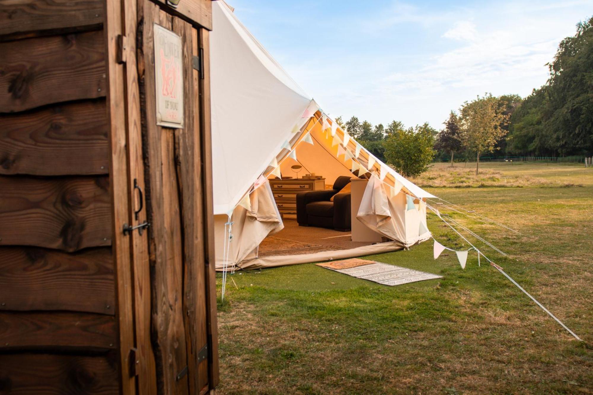 The Follies Glamping Hotel Maidstone Buitenkant foto